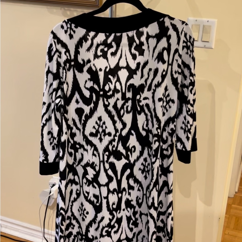 Black & White Patterned Tunic Top